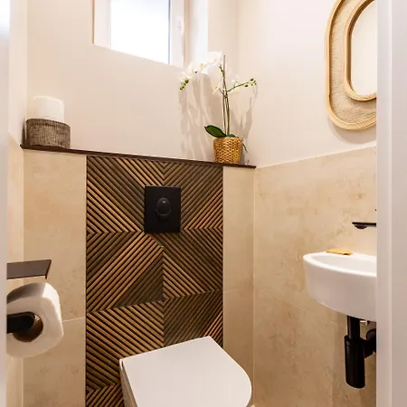 Nowy Port Deluxe By Bookinghost * Danzig